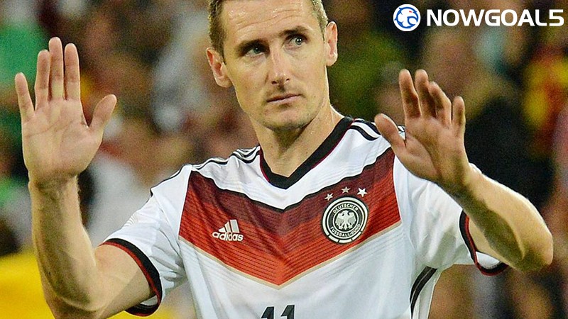 Klose là tiền đạo hàng đầu tại World Cup với 16 pha lập công