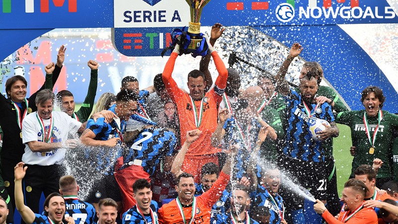 Inter Milan có danh hiệu Serie A thứ 19 vào năm 2021