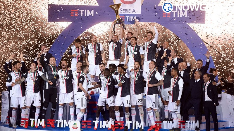 Juventus có tới 36 lần đứng trên đỉnh nước Ý