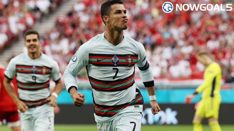 Ronaldo ẵm danh hiệu vua phá lưới Euro 2021